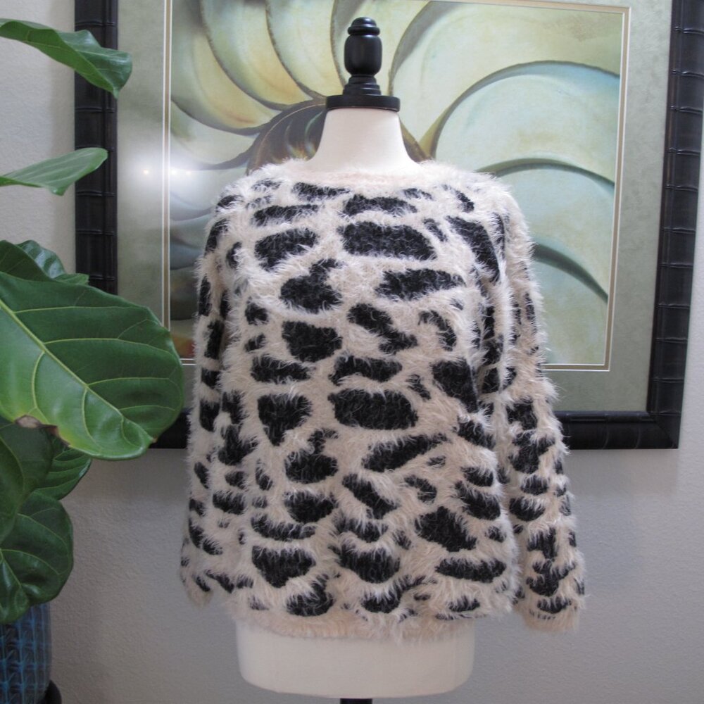 NORDSTROM Raga Oversized Leopard Print Eyelash Sweater - Picture 7 of 8